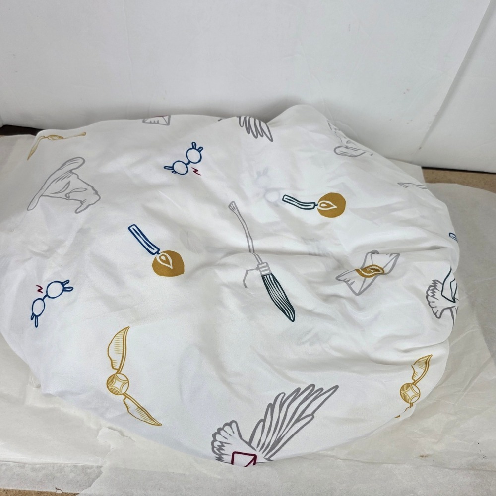 Wizarding World Harry Potter Twin Fitted Sheet only White Hedwig Snitch Print